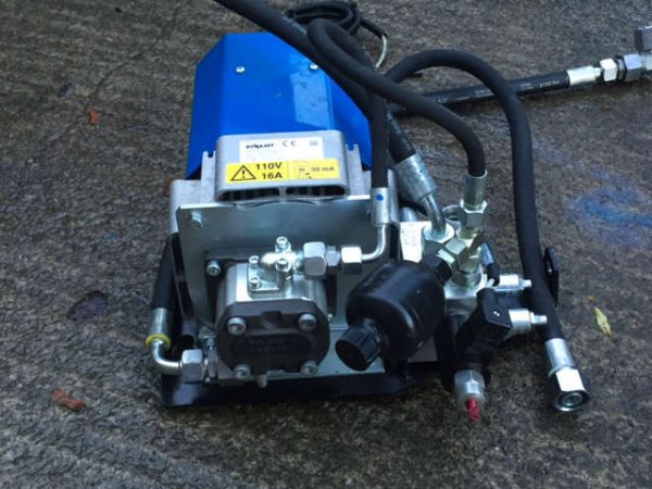 Manitou Hydraulic 16 AMP Generator 116
